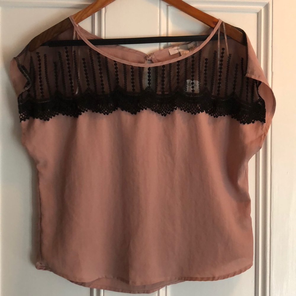 Sleeveless blouse